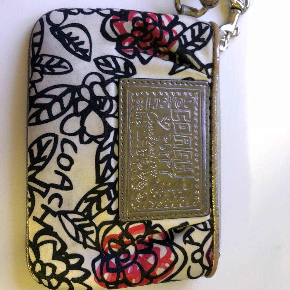Coach Poppy wristlet